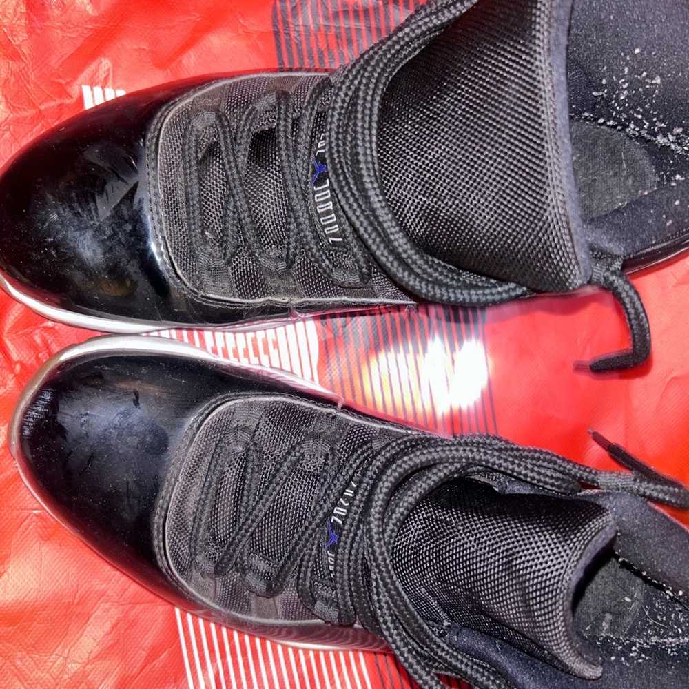 Space Jam 11 Men Jordans size 10.5